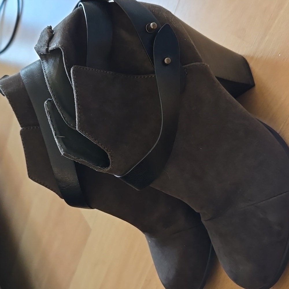 Green Suede Boots